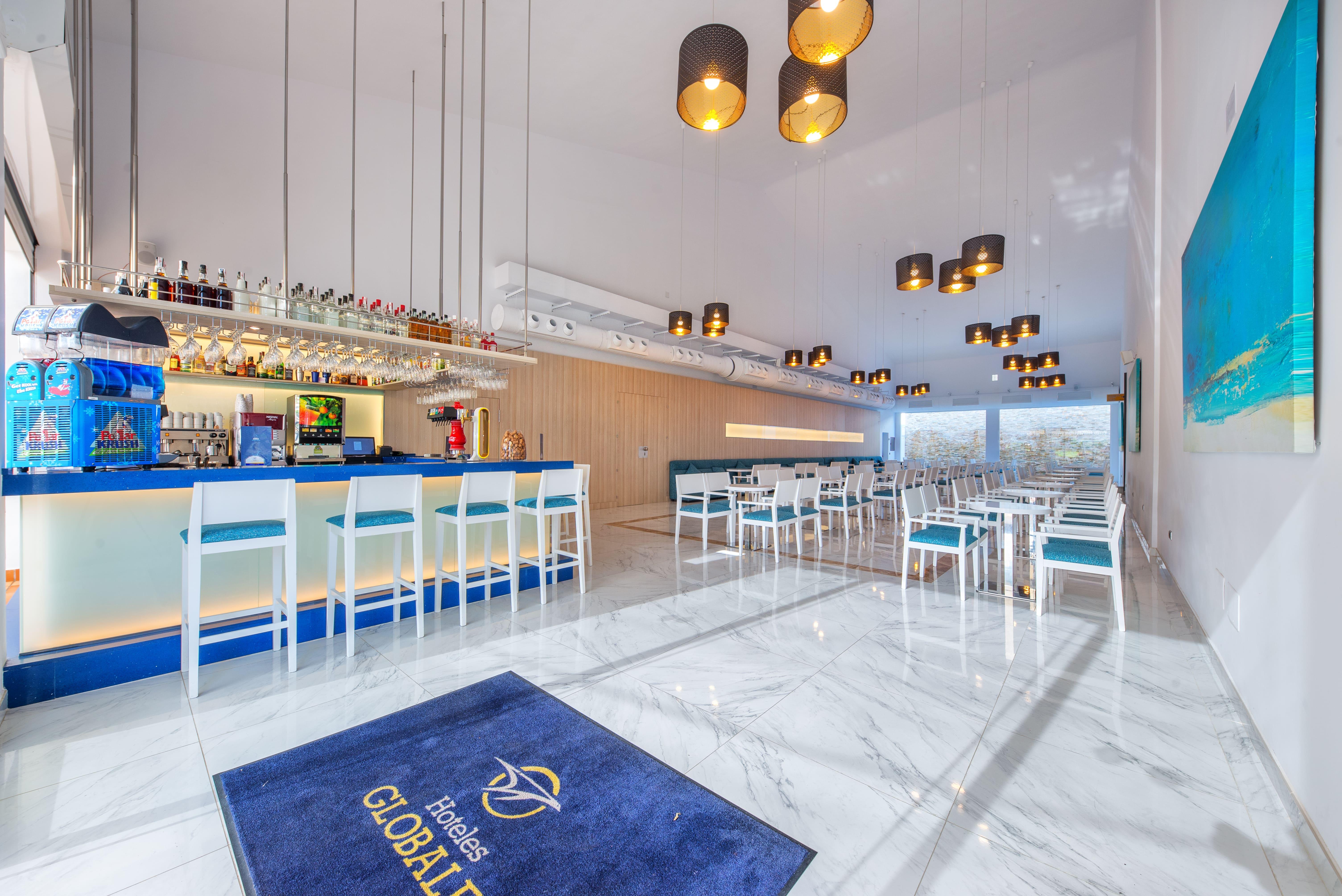 Globales Playa Estepona Exterior photo