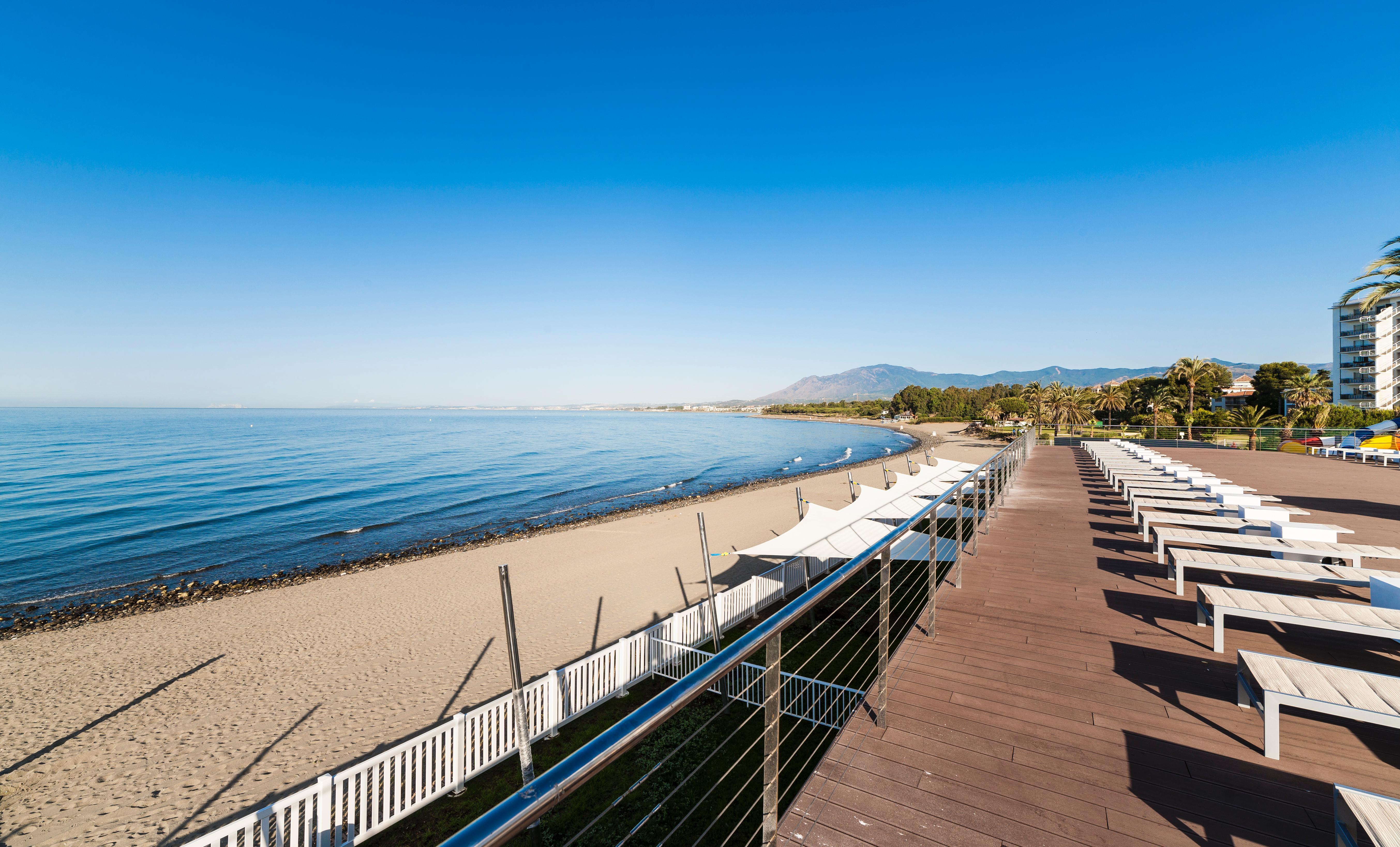 Globales Playa Estepona Exterior photo