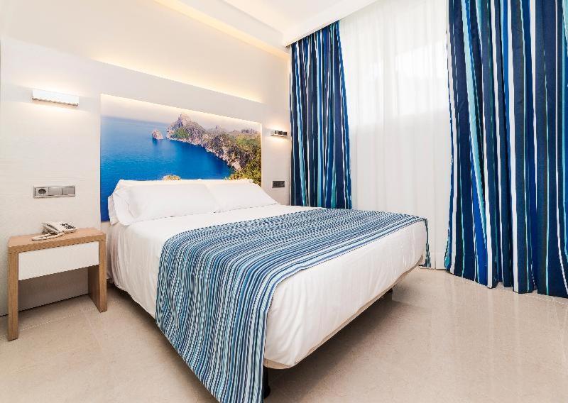 Globales Playa Estepona Room photo
