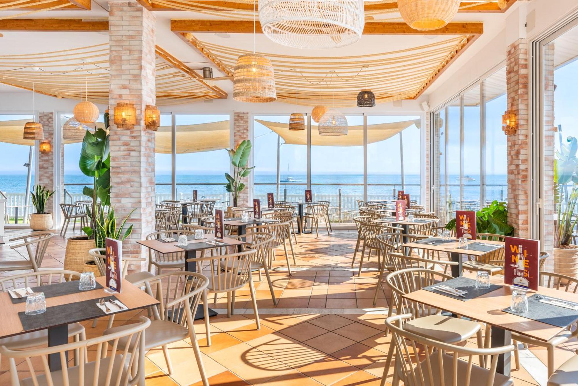 Globales Playa Estepona Exterior photo